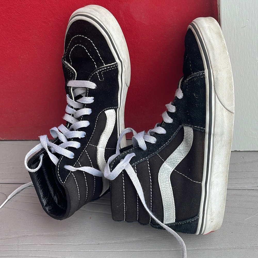 Vans high top🖤